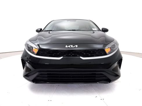 Certified 2022 Kia Forte Sedan FWD image 11