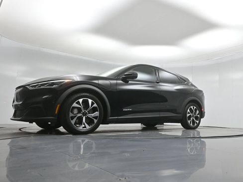 Certified 2024 Ford Mustang Mach-E Select RWD image 45