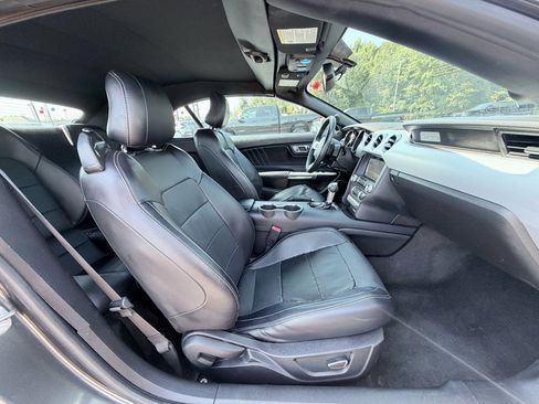 Used 2017 Ford Mustang Premium RWD image 29