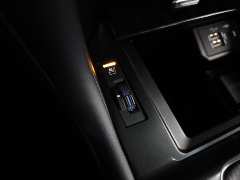 Used 2023 Lexus GX 460 Premium image 27