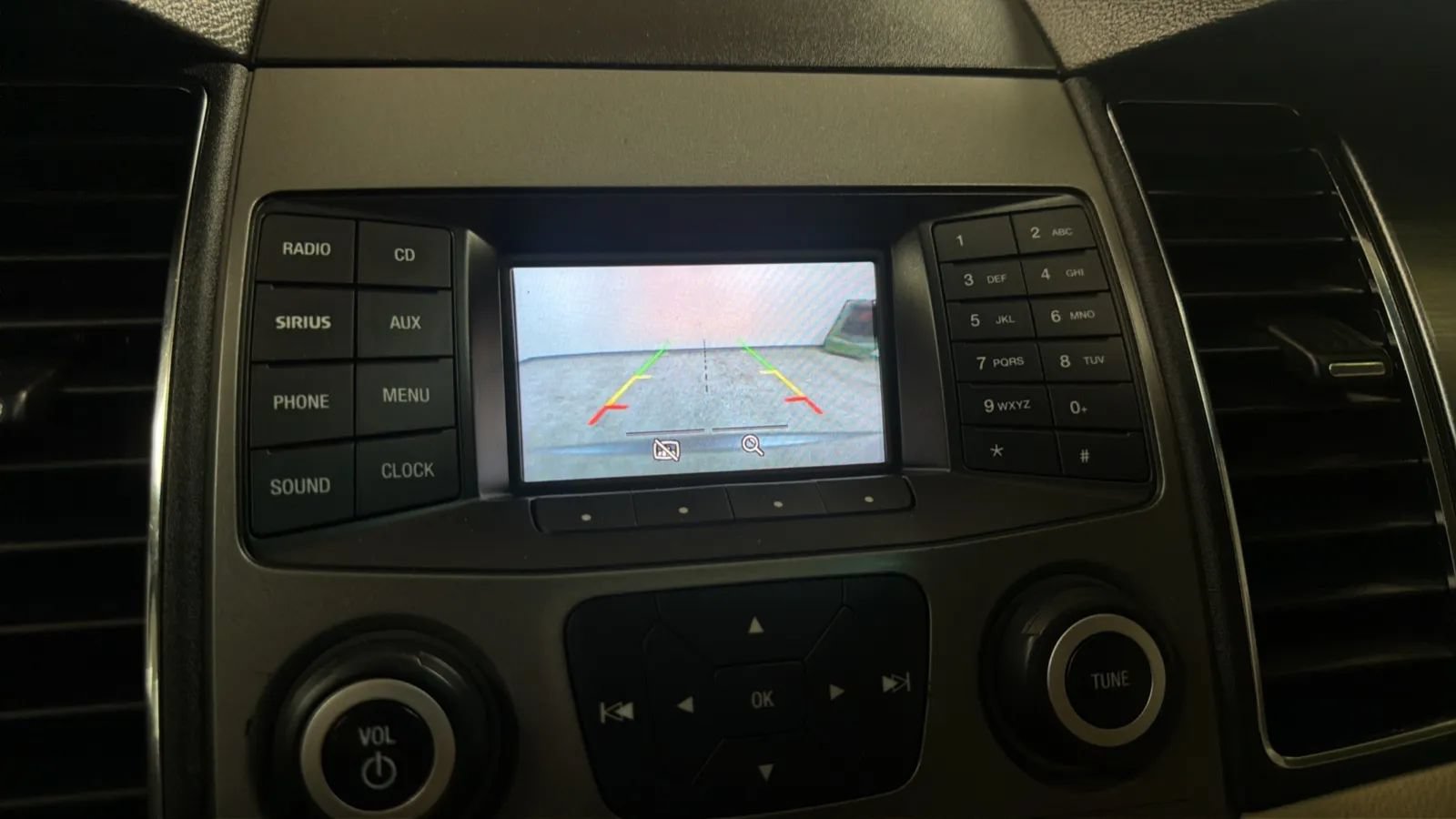 Used 2017 Ford Taurus SEL AWD/4WD image 13