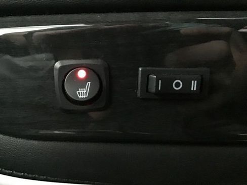 Used 2023 GMC Savana 2500 image 28