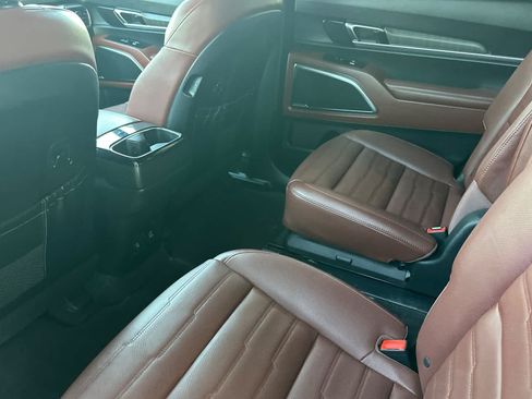 Used 2023 Kia Telluride SX Prestige AWD/4WD image 4