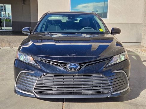 Used 2022 Toyota Camry LE w/ Carpet Mat Package (TMS) image 5