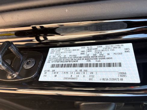 Used 2025 Ford F150 Raptor AWD/4WD image 46