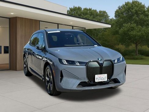 Used 2026 BMW iX xDrive45 image 5