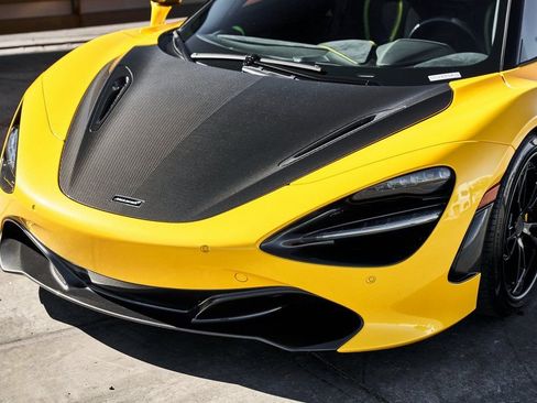 Used 2019 McLaren 720S RWD image 7