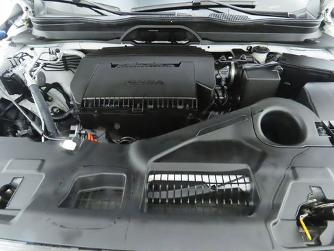 Used 2023 Honda Pilot Touring image 30