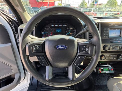 Used 2022 Ford F250 XL w/ Power Equipment Group AWD/4WD image 13