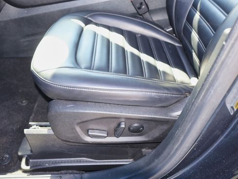 Used 2024 Ford Edge SEL w/ Convenience Package image 13