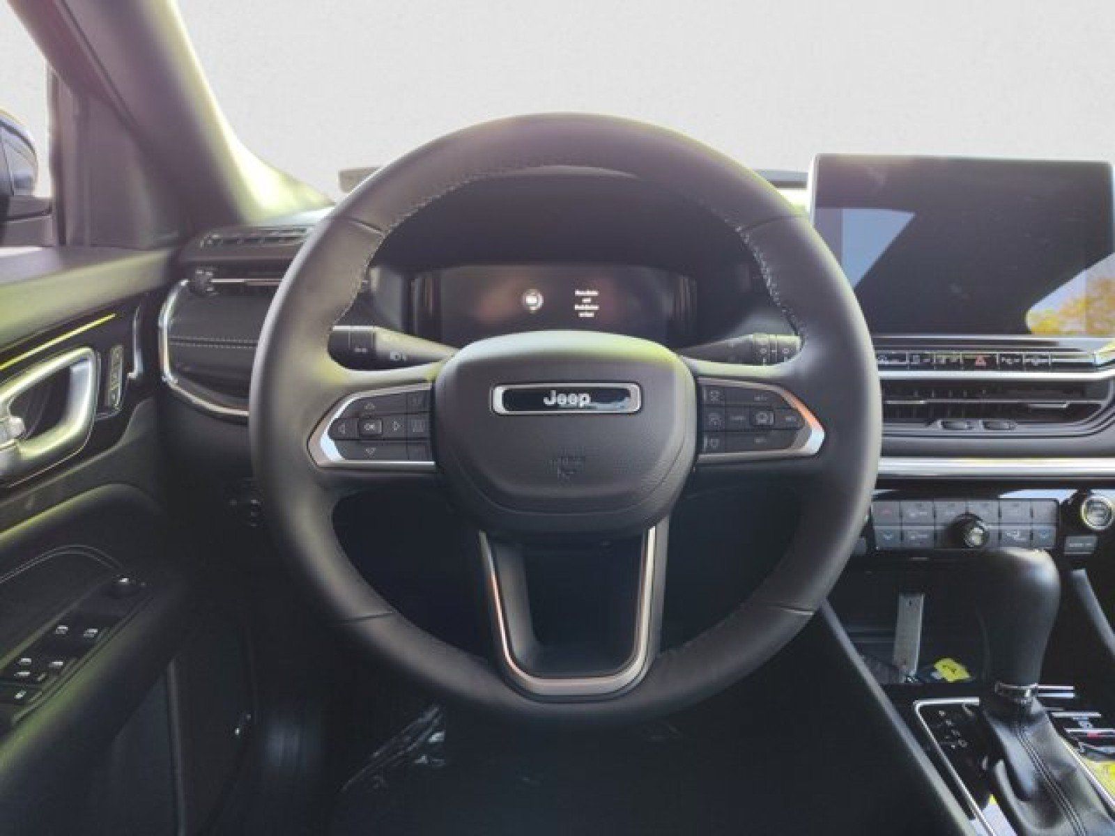 Used 2023 Jeep Compass High Altitude w/ Driver Assist Group I AWD/4WD image 15