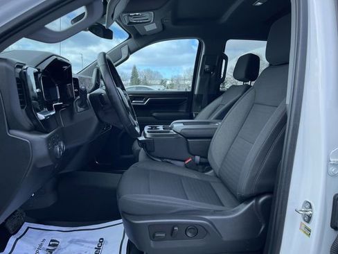 Used 2023 Chevrolet Silverado 1500 RST image 19