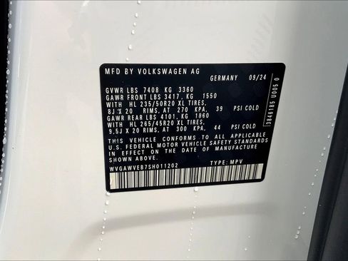 New 2025 Volkswagen ID. Buzz Pro S image 31