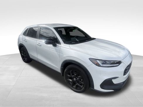 Used 2023 Honda HR-V Sport image 6