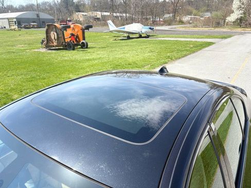 Used 2011 BMW 535i Sedan image 4