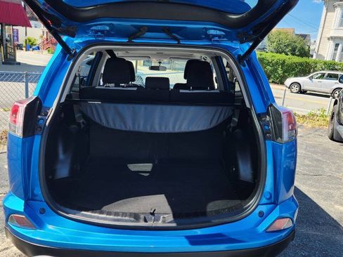 Used 2016 Toyota RAV4 XLE w/ Cargo Management Package AWD/4WD image 15