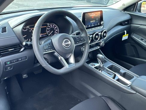 New 2025 Nissan Sentra SV w/ All-Weather Package image 31