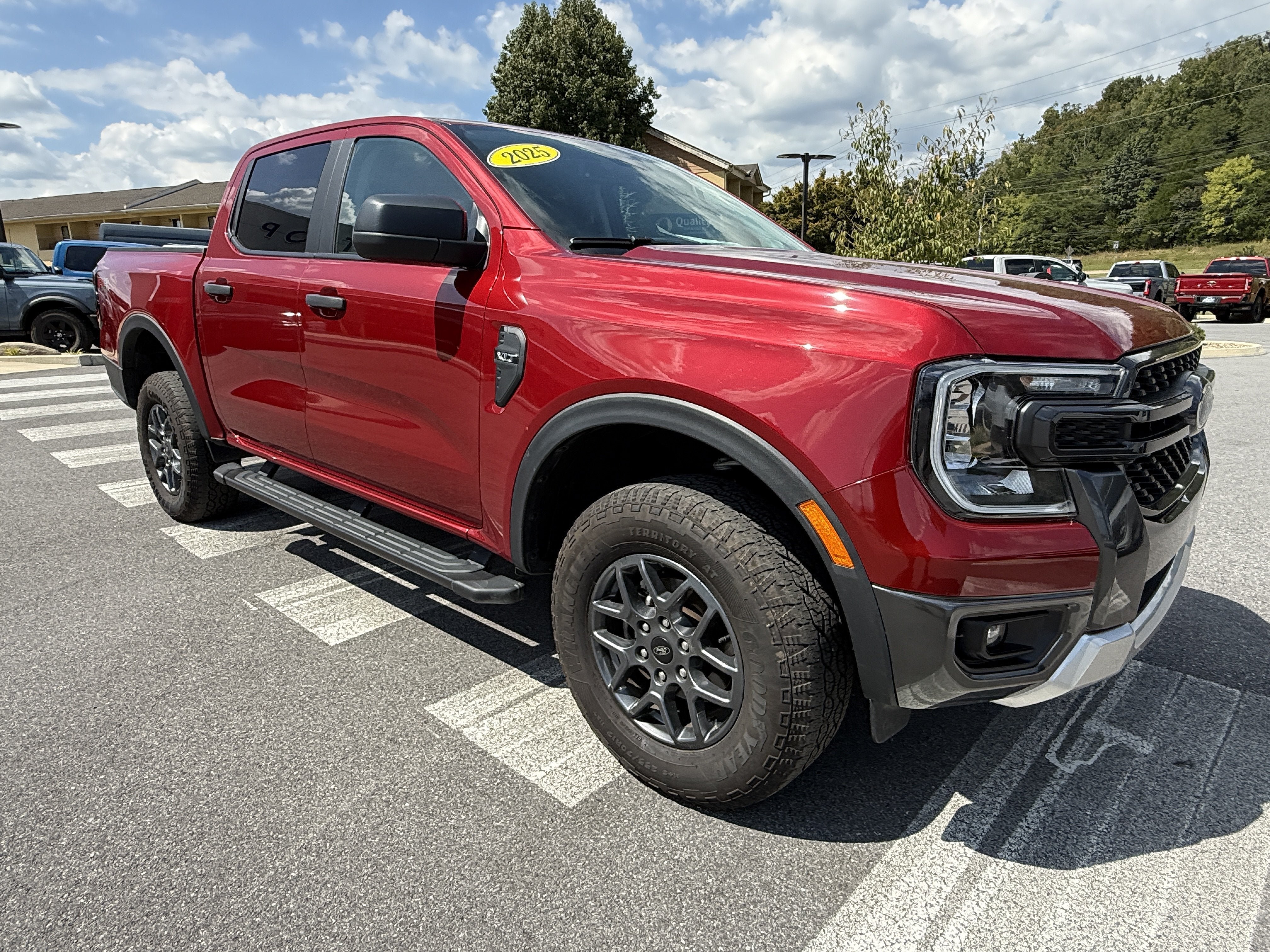Used 2025 Ford Ranger XLT w/ Equipment Group 301A High AWD/4WD image 3