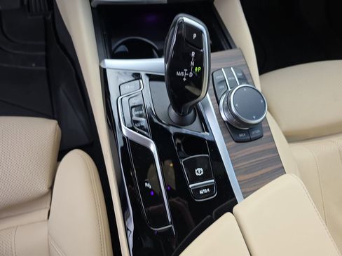 Used 2023 BMW 530i xDrive w/ Convenience Package image 29