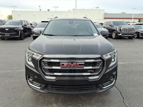 Used 2024 GMC Terrain AT4 w/ Infotainment Package II AWD/4WD image 12