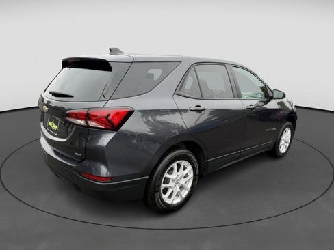 Certified 2022 Chevrolet Equinox LS w/ LS Convenience Package image 6