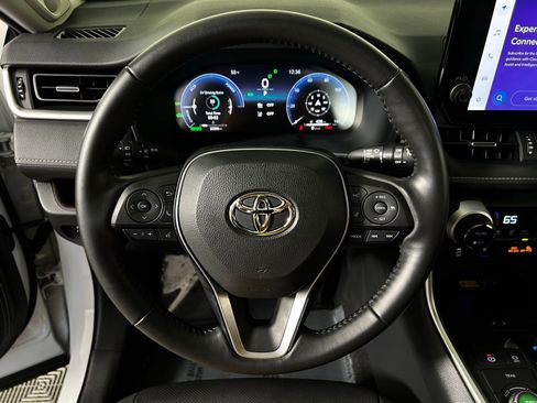 Used 2024 Toyota RAV4 Limited image 16