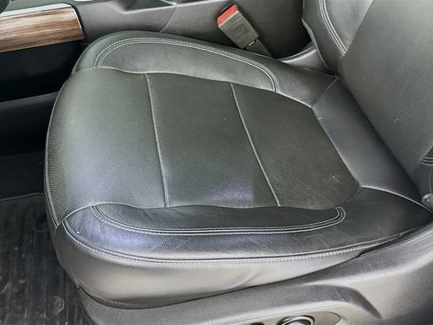 Used 2020 Chevrolet Silverado 1500 LTZ w/ LTZ Plus Package RWD image 19