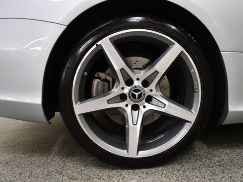 Used 2017 Mercedes-Benz SL 550 image 35