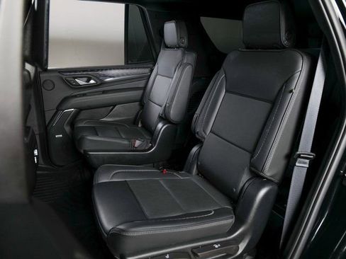 Used 2023 GMC Yukon Denali w/ Denali Reserve Package AWD/4WD image 5