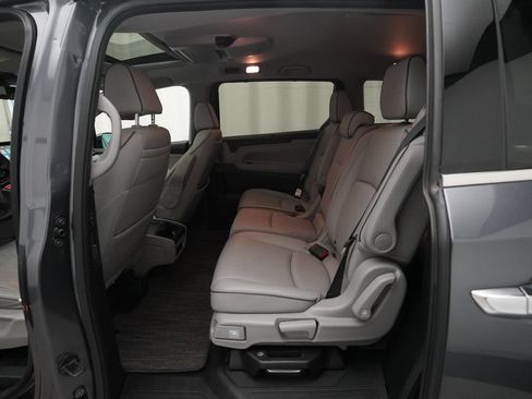Certified 2024 Honda Odyssey Elite image 16