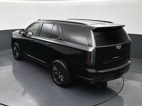 Used 2025 Cadillac Escalade Sport w/ LPO, ONYX Package AWD/4WD image 16