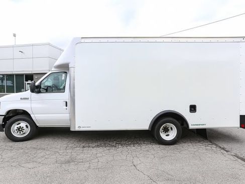 New 2027 Ford E-350 and Econoline 350 Super Duty w/ Power Equipment Group RWD image 5