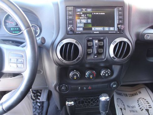 Used 2016 Jeep Wrangler Unlimited Sport w/ Quick Order Package 24S AWD/4WD image 23