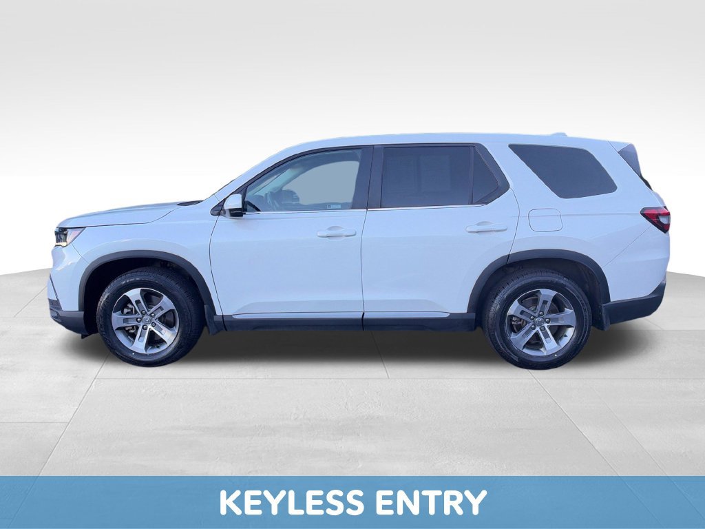 Used 2023 Honda Pilot EX-L image 3