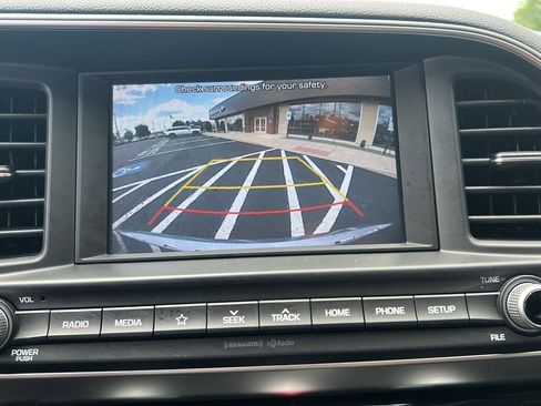 Used 2020 Hyundai Elantra SEL w/ Cargo Package (C1) FWD image 18