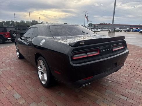 Used 2018 Dodge Challenger SXT w/ Super Sport Group (SS/T) RWD image 7