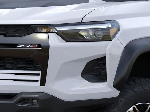New 2026 Chevrolet Colorado ZR2 image 18