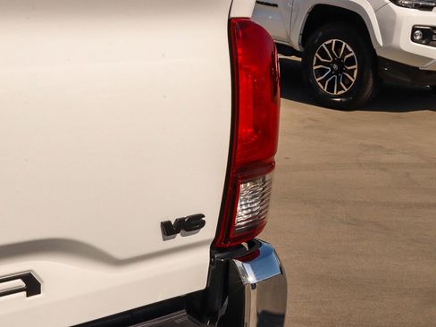 Used 2023 Toyota Tacoma SR5 RWD image 8