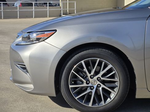 Used 2017 Lexus ES 350 image 15