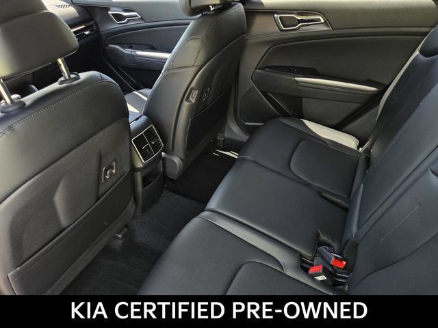 Certified 2026 Kia Sportage EX w/ EX Panorama Roof Package FWD image 15
