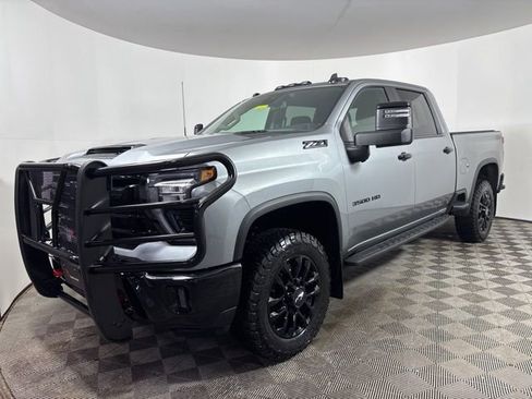 Used 2026 Chevrolet Silverado 3500 LT w/ Trail Boss Package image 3