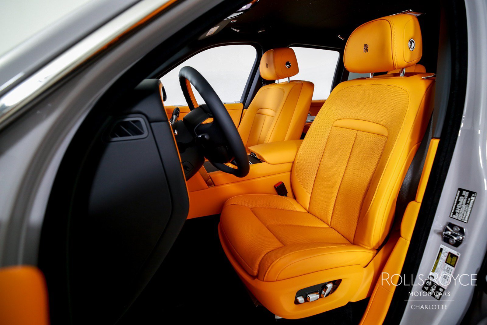 Used 2026 Rolls-Royce Cullinan AWD/4WD image 13