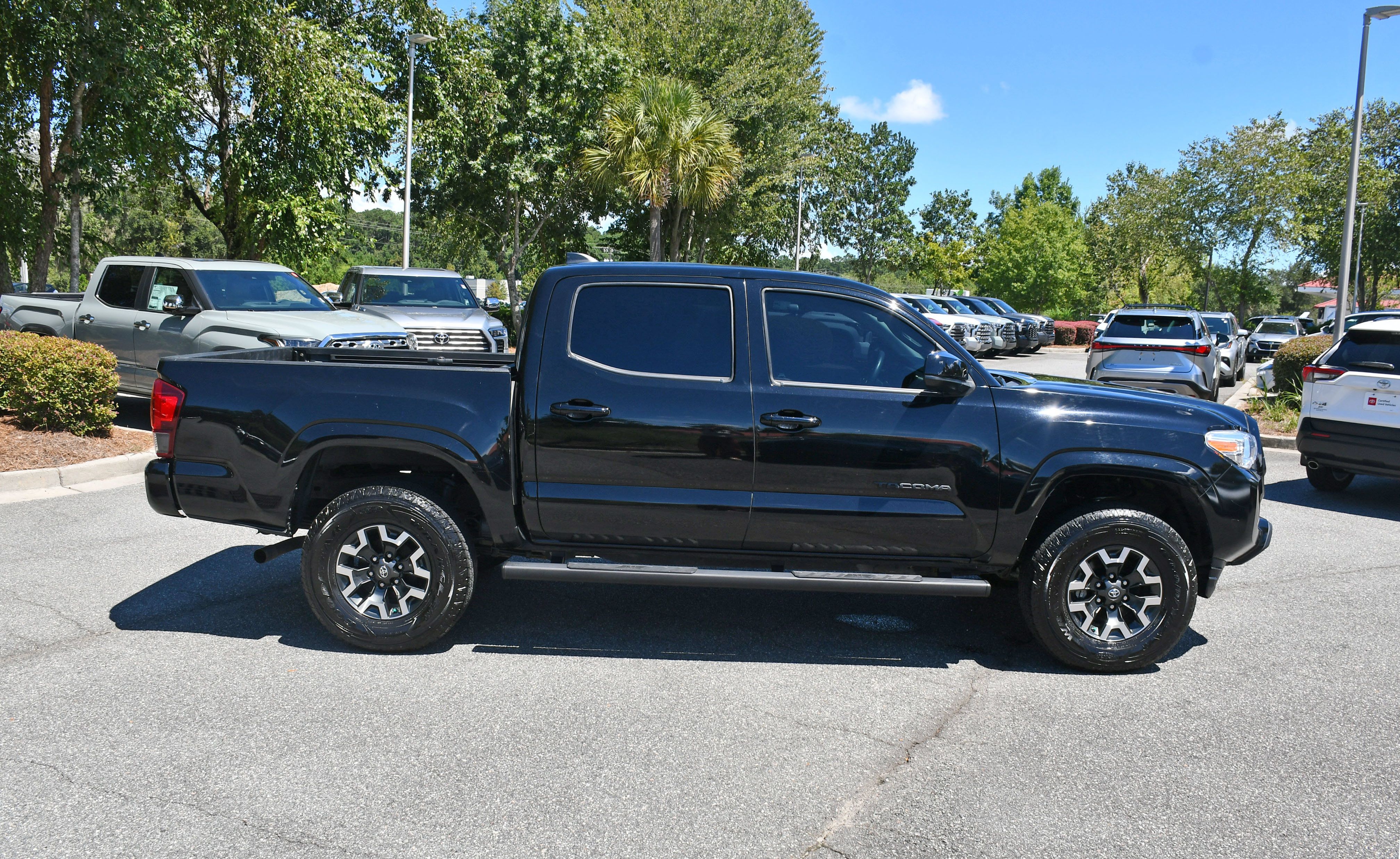 Certified 2022 Toyota Tacoma SR w/ SR Convenience Package RWD image 5
