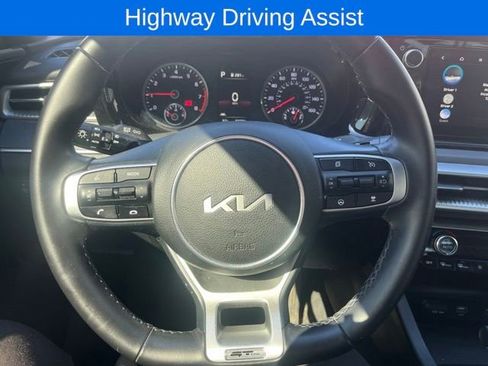 Used 2023 Kia K5 GT-Line w/ GT-Line Premium Package FWD image 8