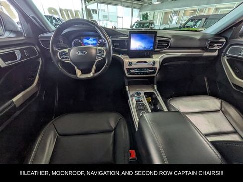 Used 2023 Ford Explorer XLT AWD/4WD image 12