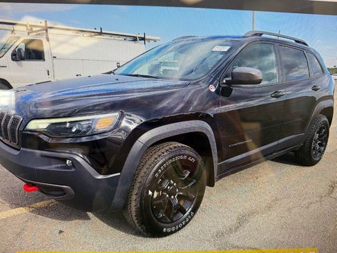 Used 2021 Jeep Cherokee Trailhawk w/ Trailer Tow Group AWD/4WD image 1