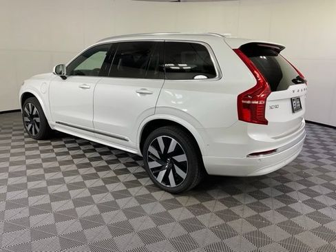Certified 2024 Volvo XC90 T8 Ultimate w/ Protection Package Premier AWD/4WD image 4