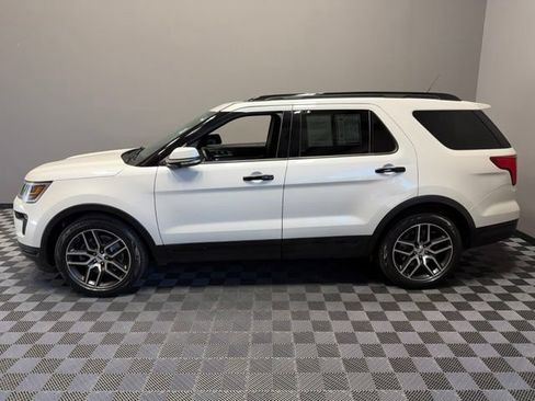 Used 2019 Ford Explorer Sport w/ Equipment Group 401A AWD/4WD image 6