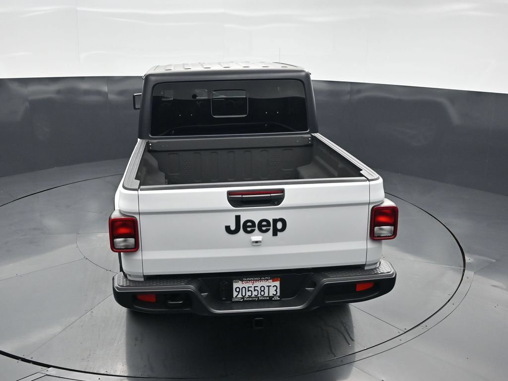 Used 2023 Jeep Gladiator Sport AWD/4WD image 35