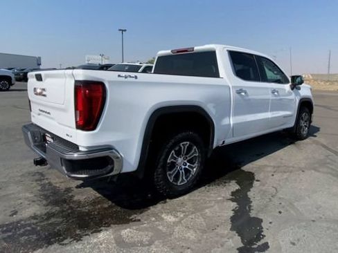 Certified 2025 GMC Sierra 1500 SLT AWD/4WD image 8